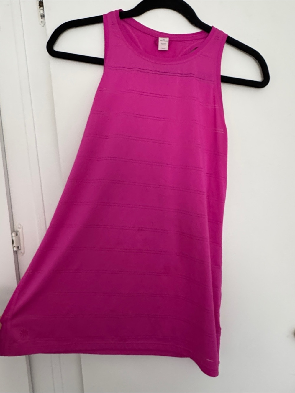 Athleta Vivid Magenta Scoop Neck Tank